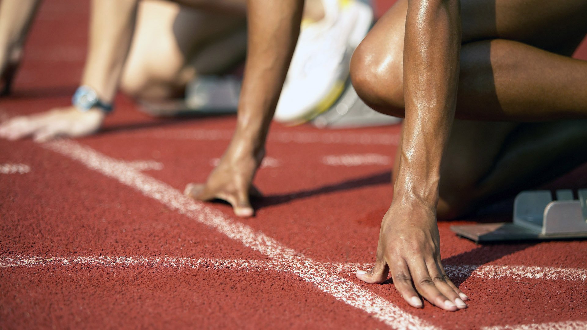 开云体育官方网站-摩纳哥仰泳选手技术细腻，摩纳哥王妃游泳